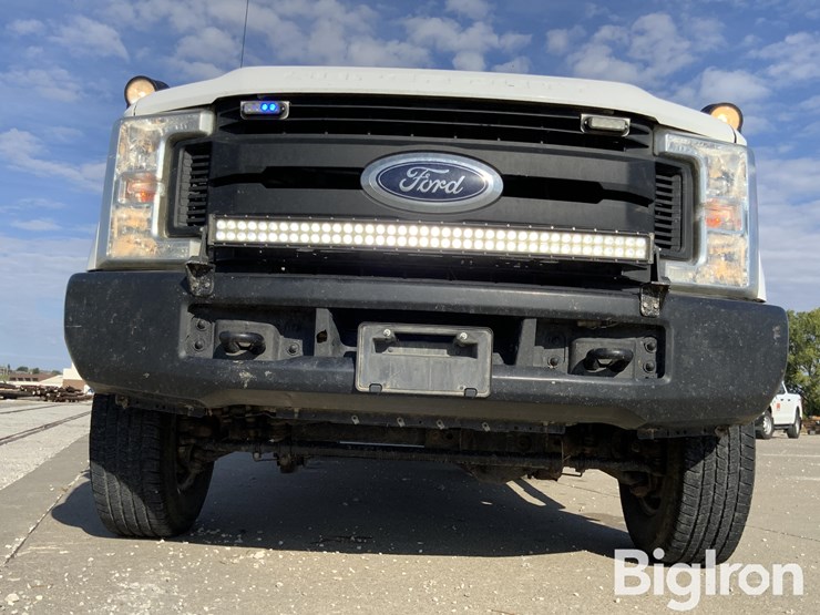 2017-ford-f350-xl-image-9