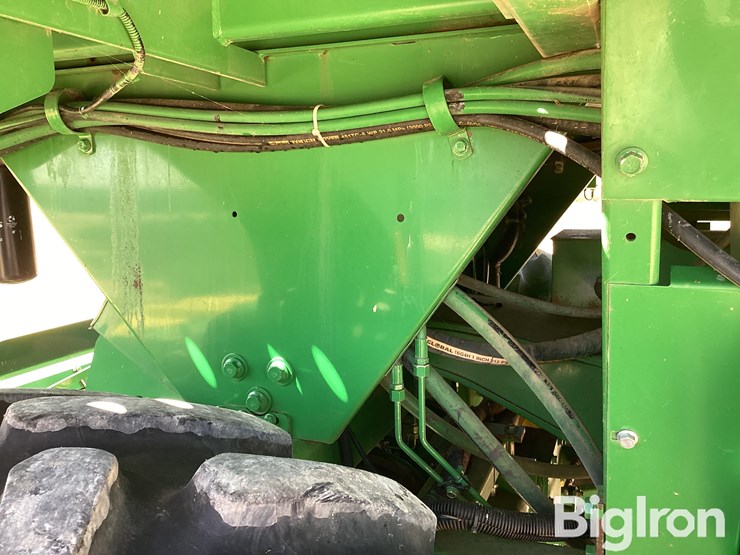 2005-john-deere-7460-image-11