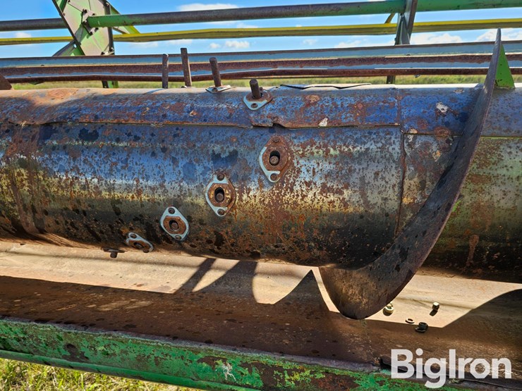 john-deere-224-image-18