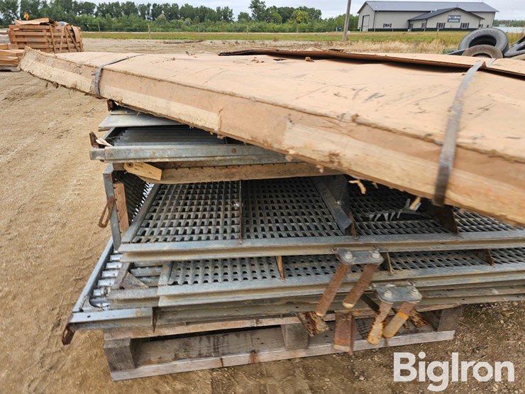 new-holland-25-image-19