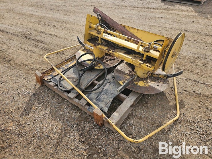 new-holland-70-image-7