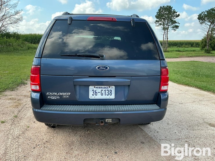 2004-ford-explorer-xlt-image-6