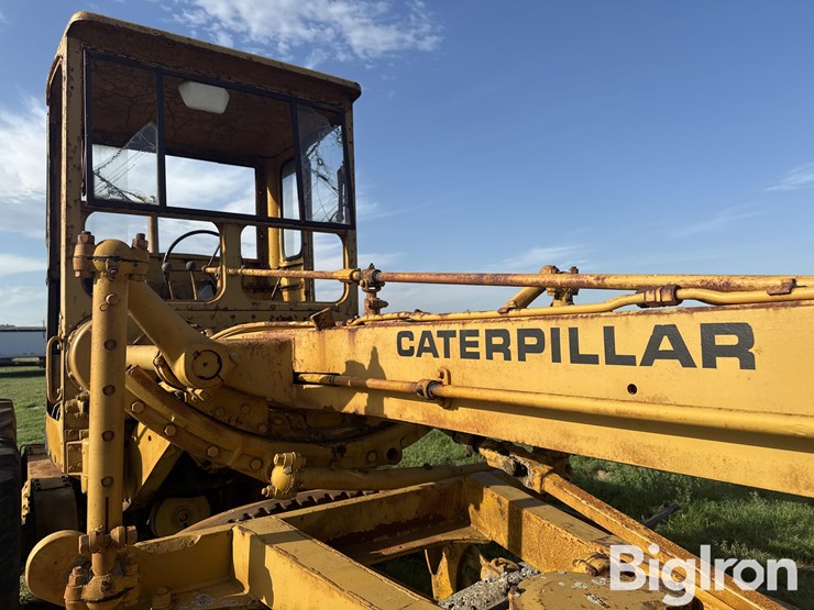 caterpillar-12-image-16