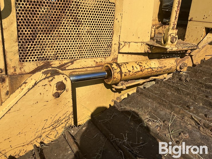 1990-caterpillar-d4h-image-11