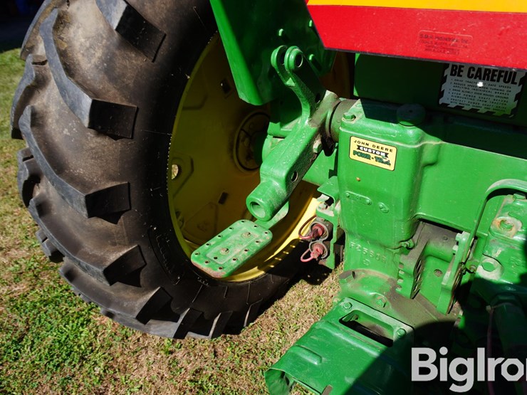 1957-john-deere-720-image-17