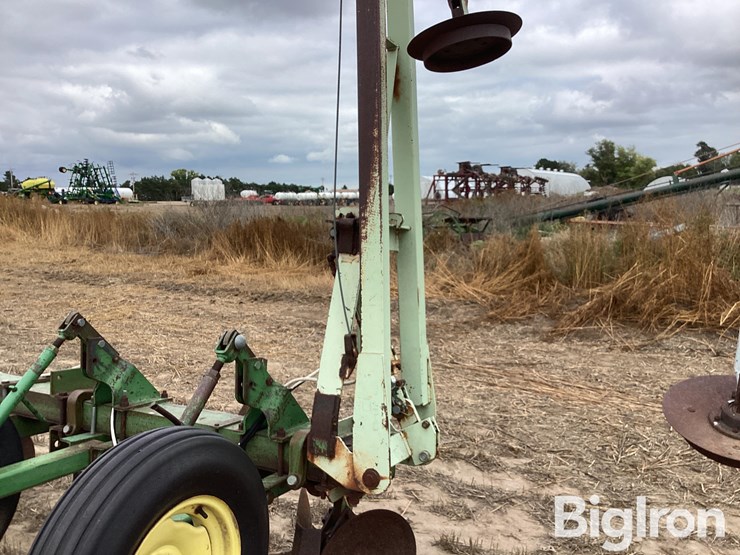 john-deere-25-image-12