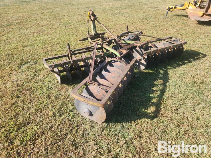 john-deere-8-image-7