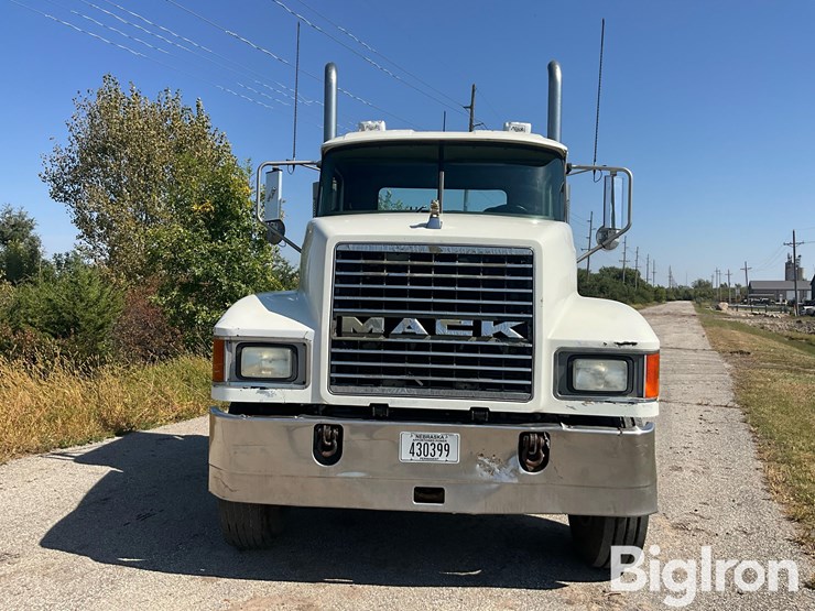 2007-mack-chn613-image-2