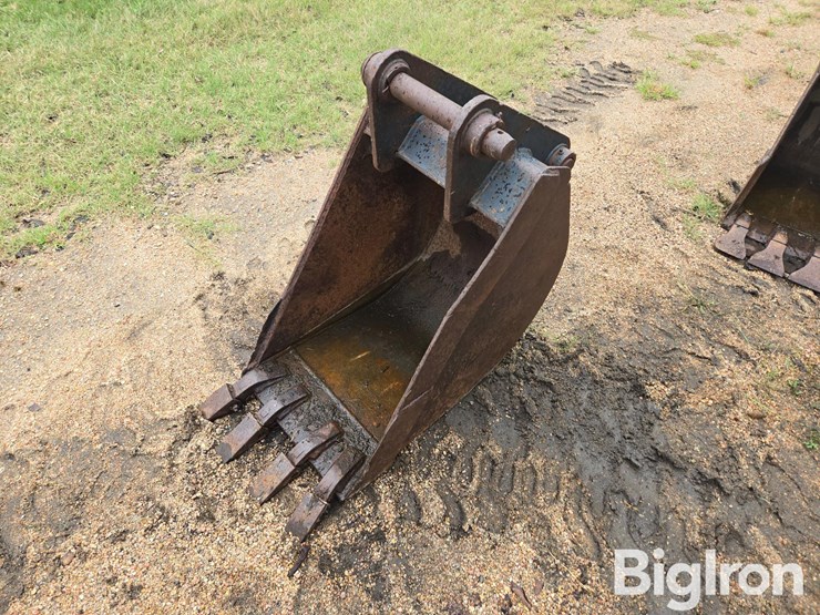 jcb-215s-image-1