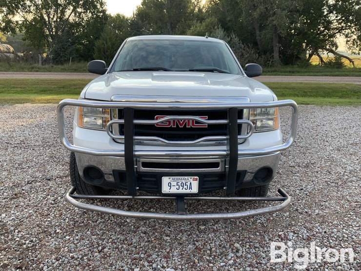 2010-gmc-sierra-1500-sle-image-2
