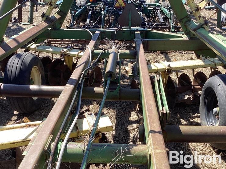 john-deere-t0330-image-14
