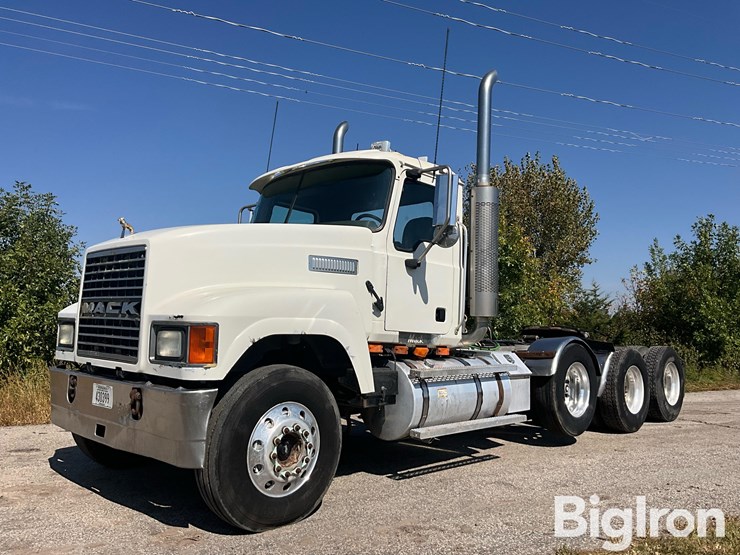 2007-mack-chn613-image-1