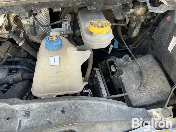2021-dodge-3500-image-19