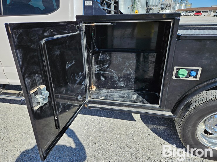 2018-ford-f350-image-19