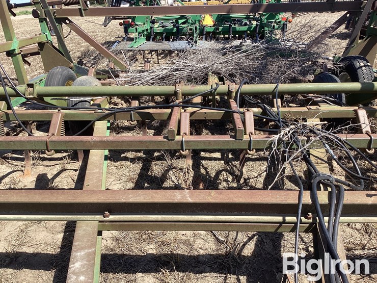 john-deere-1010-image-14