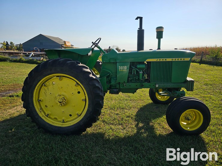 1961-john-deere-3010-image-4