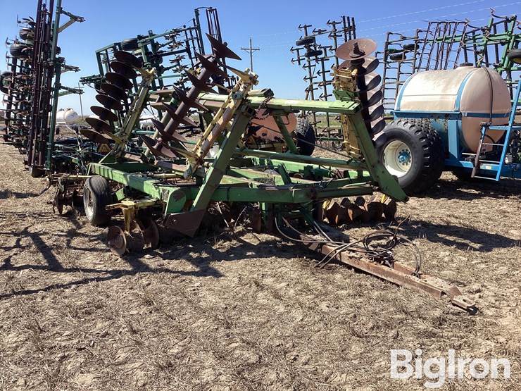 john-deere-t0330-image-3