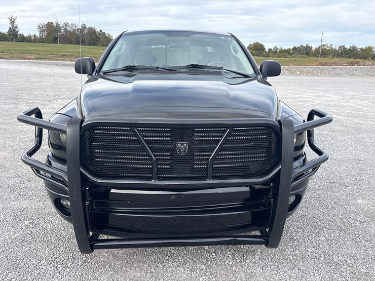 #29415-•-ram-1500-pickup-truck-image-2