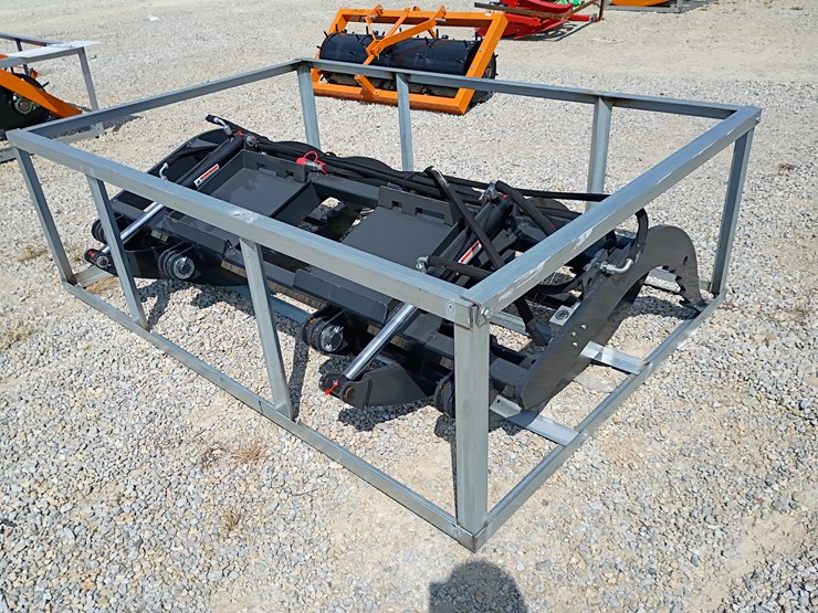 #l39-003-•-wolverine-brush-grapple-skid-steer-attachment-image-6