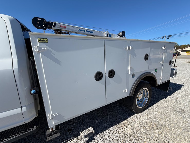 2017-ford-f450-xl-image-19