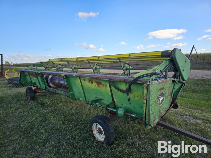 john-deere-224-image-5