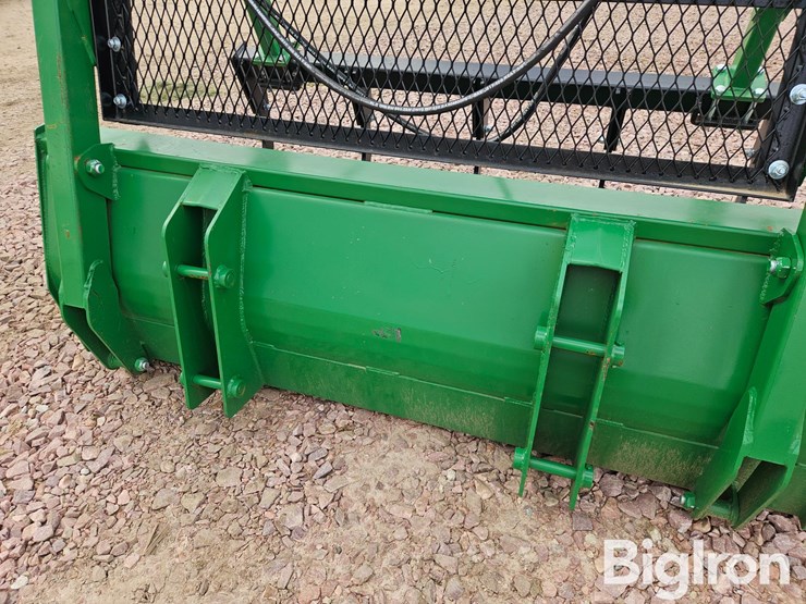 2024-john-deere-158-image-18