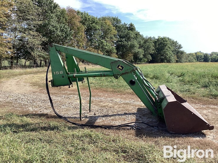 john-deere-158-image-4