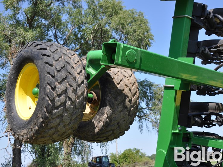 john-deere-1990-image-17