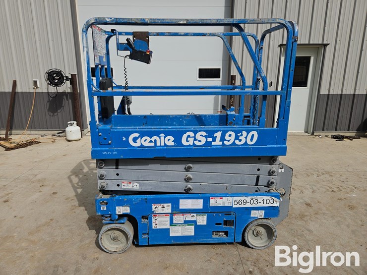 2016-genie-gs1930-image-1