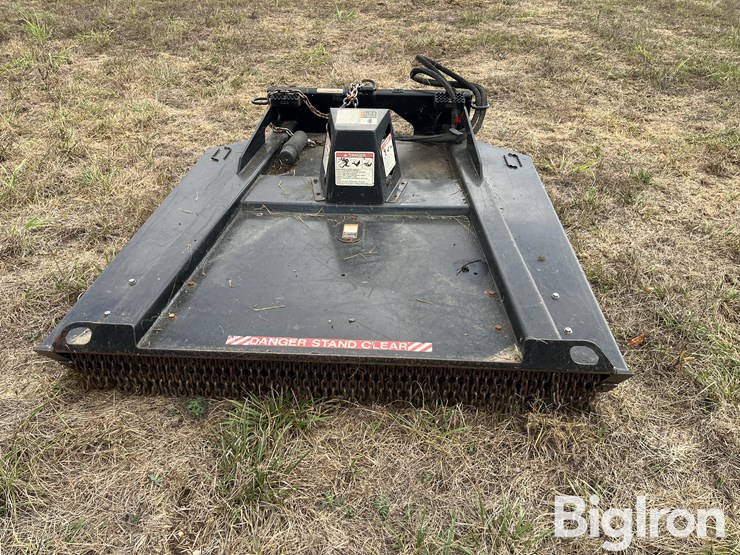 2019-john-deere-15-image-2