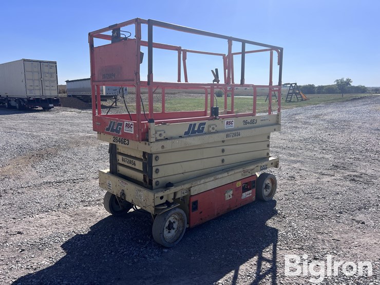 2000-jlg-2646e3-image-7