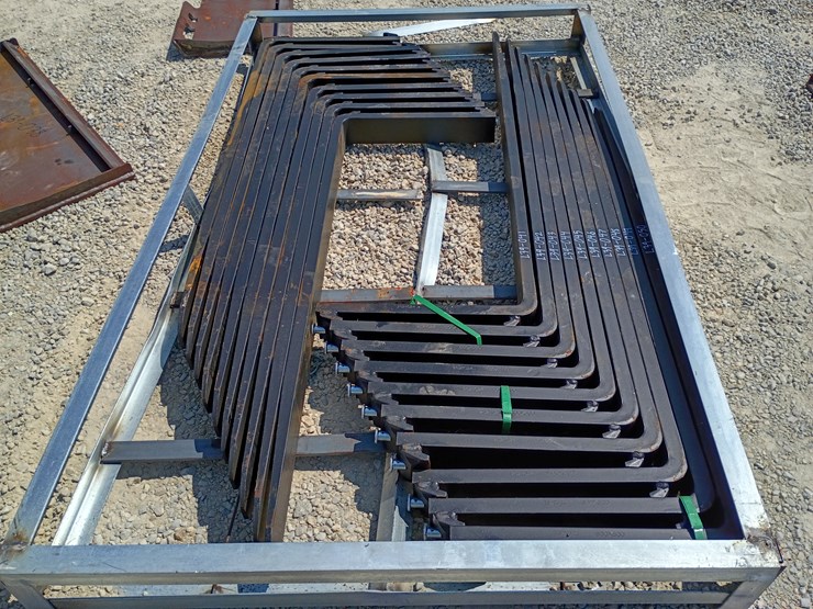 #l39-047-•-pallet-forks-image-2
