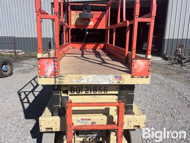 2000-jlg-2646e3-image-18