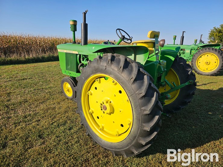 1961-john-deere-3010-image-7