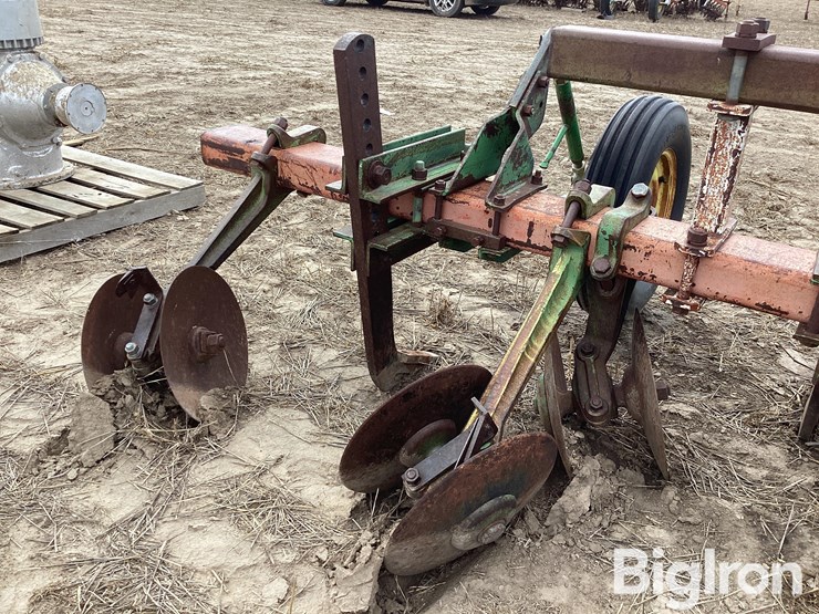 john-deere-28-image-13