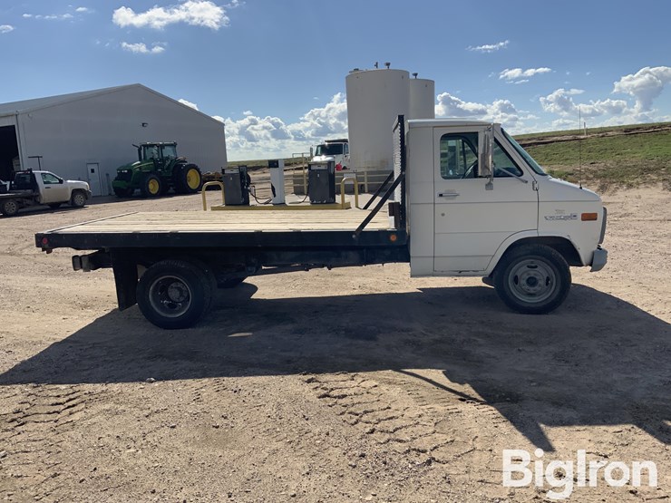 1995-gmc-3500-image-4