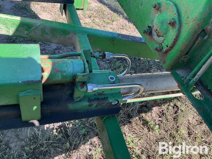 john-deere-450-image-18