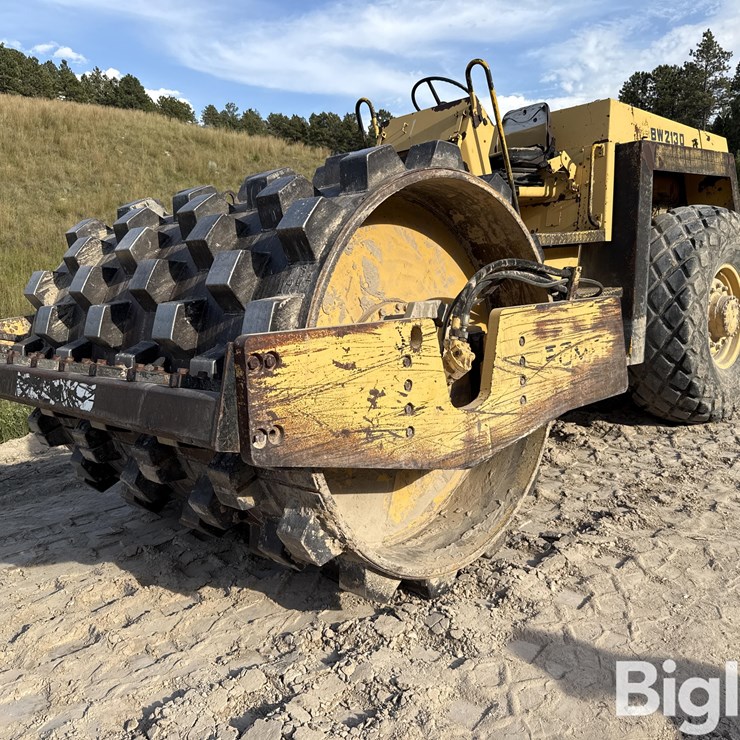 BOMAG BW213D