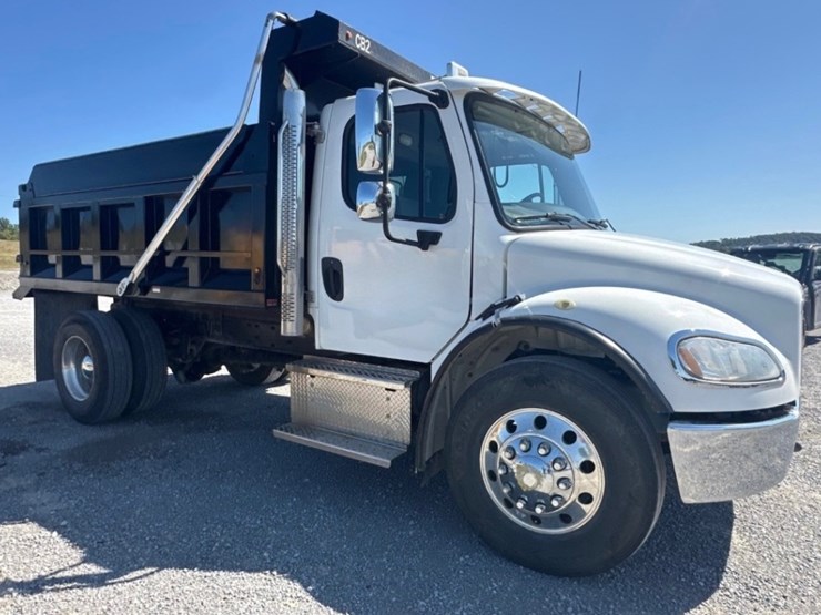 #29351-•-2020-freightliner-m2-106-single-axle-dump-truck-image-2