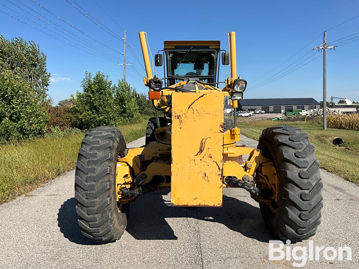 2002-deere-772ch-image-2