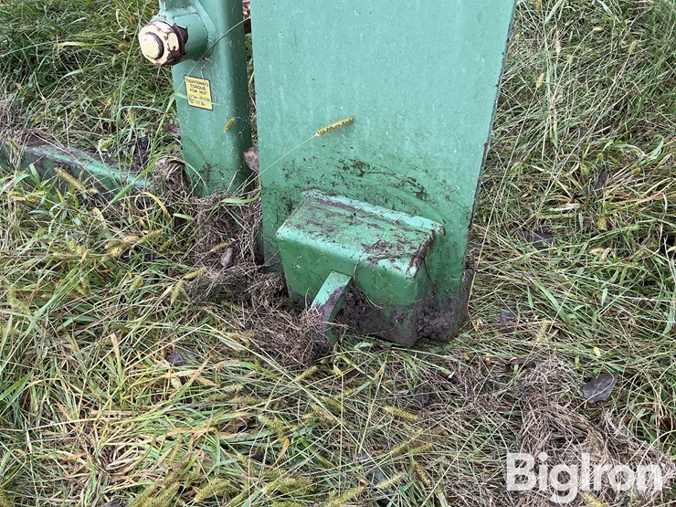 john-deere-h-image-11