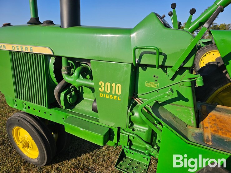 1961-john-deere-3010-image-9