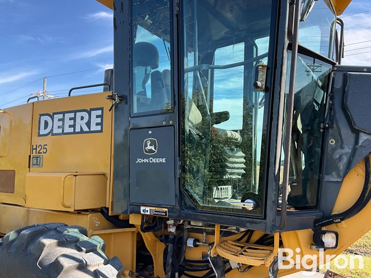 2002-deere-772ch-image-15