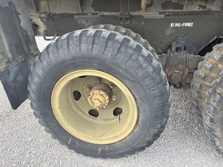 #29368-•-1982-duece-and-a-half-military-truck-image-13