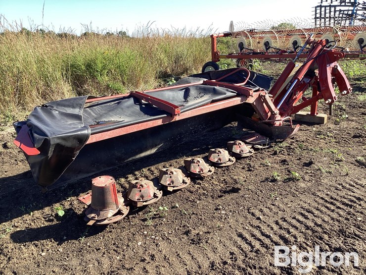 2013-new-holland-h6750-image-3