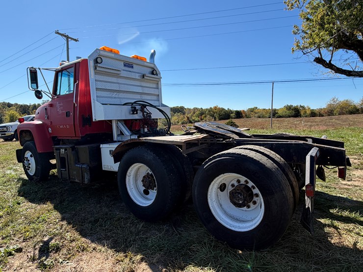 ford-l9000-image-6