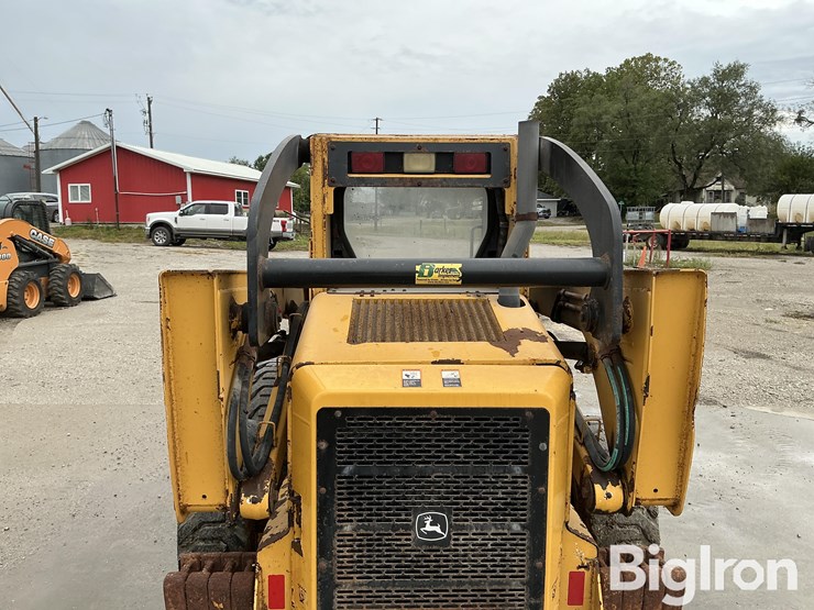 2009-john-deere-325-image-19