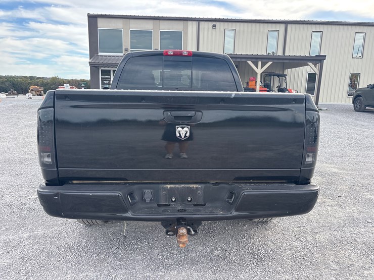 #29415-•-ram-1500-pickup-truck-image-5
