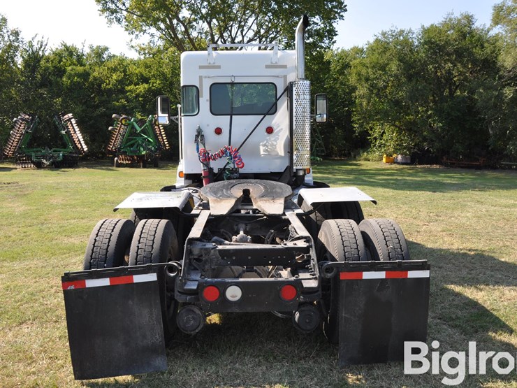2003-kenworth-t600-image-6