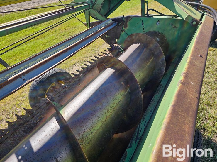 john-deere-224-image-14